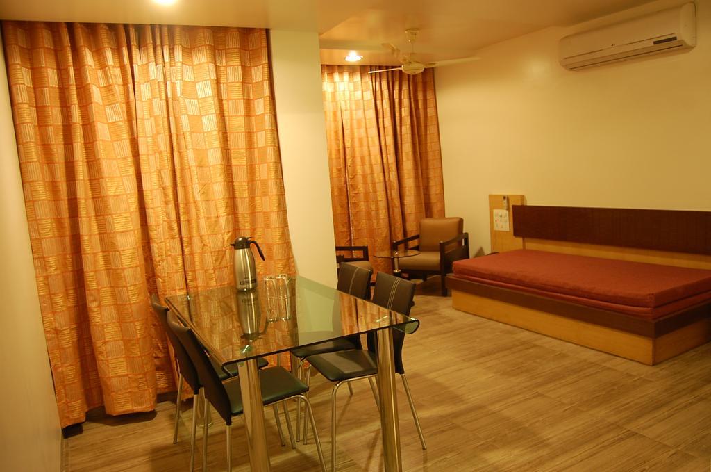Hotel Bhagyalaxmi Shirdi Zimmer foto